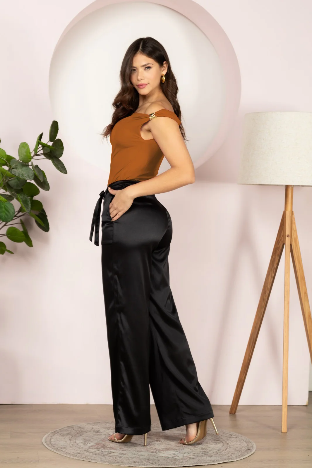 Blusa Asimétrico Elegancia con Detalle Lateral Marca Trucco’s - Image 16