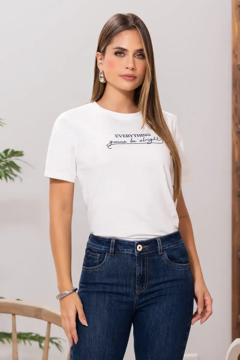 Camiseta Básica Estampado en Relieve Marca Trucco´s
