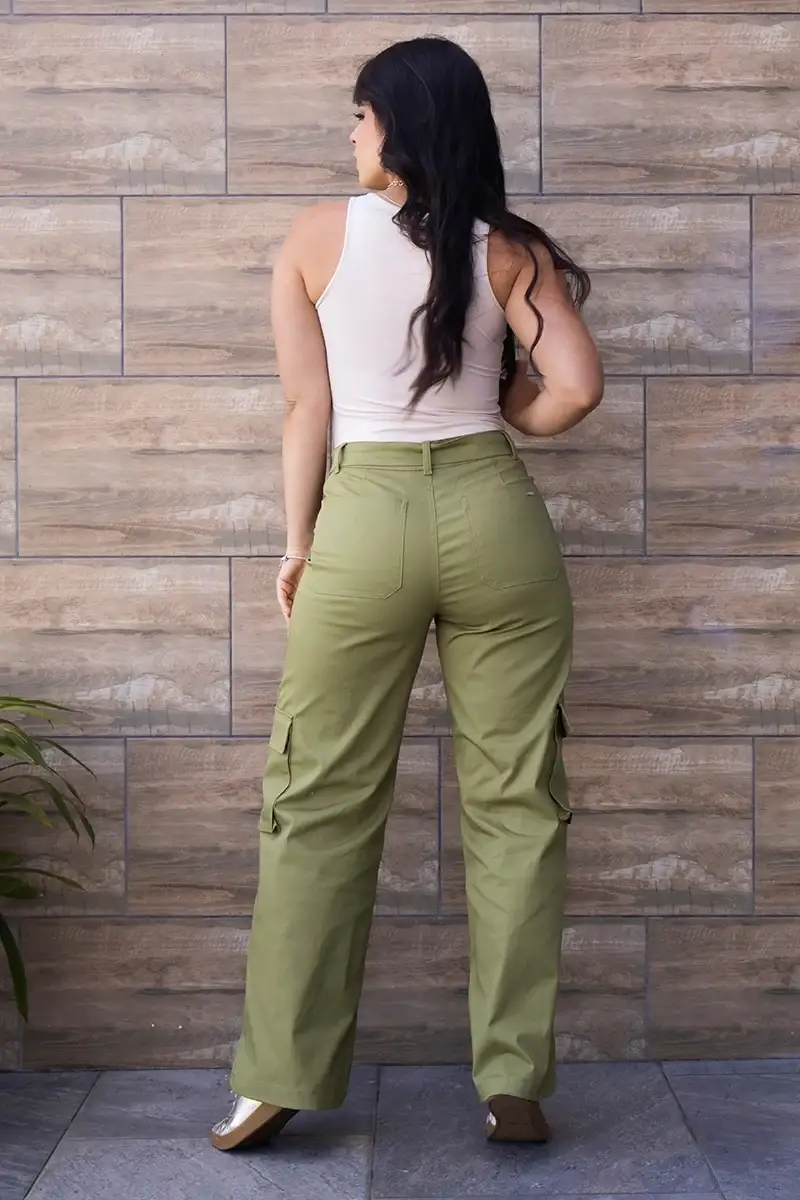 Pantalón Cargo Tiro Alto Costura Irregular Marca Trucco´s - Image 5