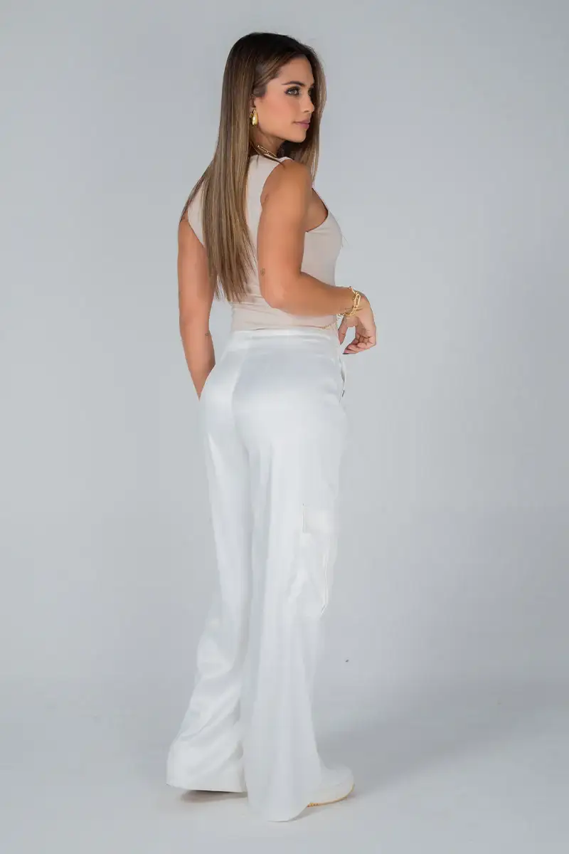 Pantalón Cargo Tiro Alto Efecto Satín Marca Trucco´s - Image 7