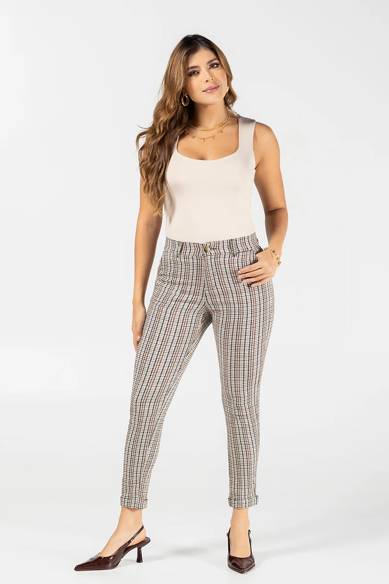 Pantalón Clásico Corte Recto Marca Trucco´s - Image 5