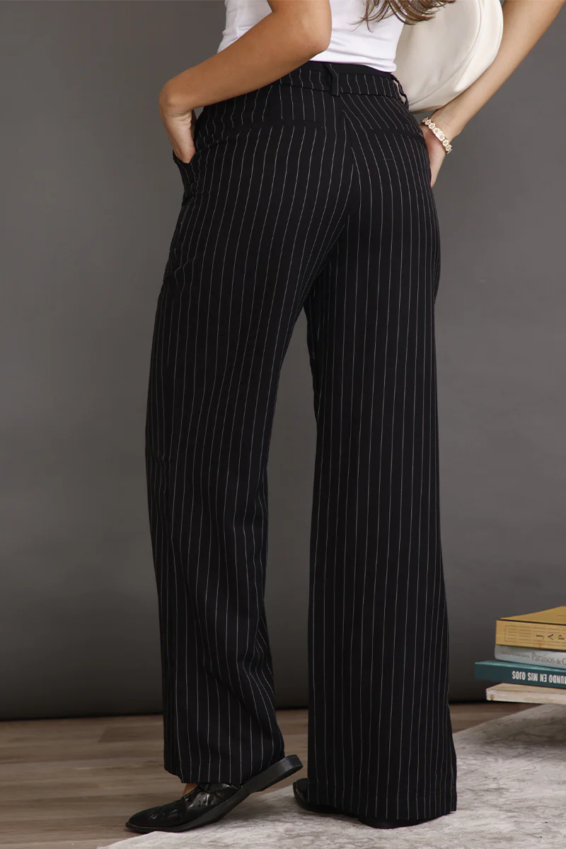 Pantalón Bota Recta en Rayon, Nailon y Poliester Marca Trucco's - Image 4