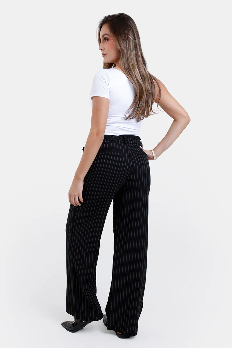 Pantalón Bota Recta en Rayon, Nailon y Poliester Marca Trucco's - Image 7