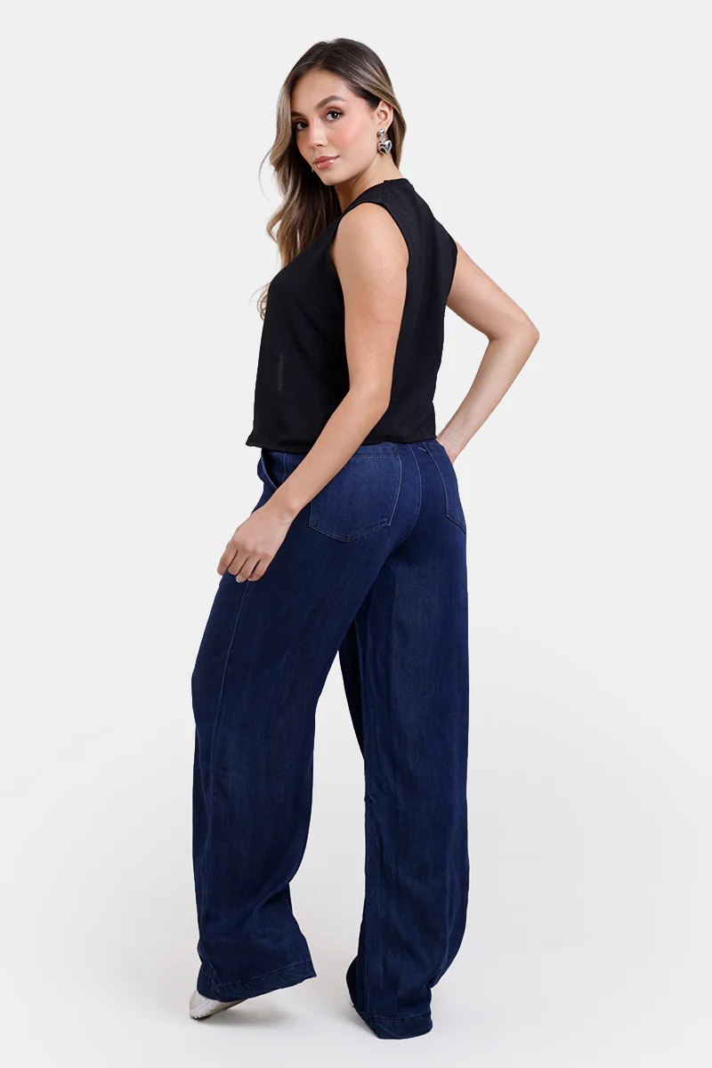 Pantalón Bota Recta en Liocel, Rayon y Poliester Marca Trucco's - Image 6