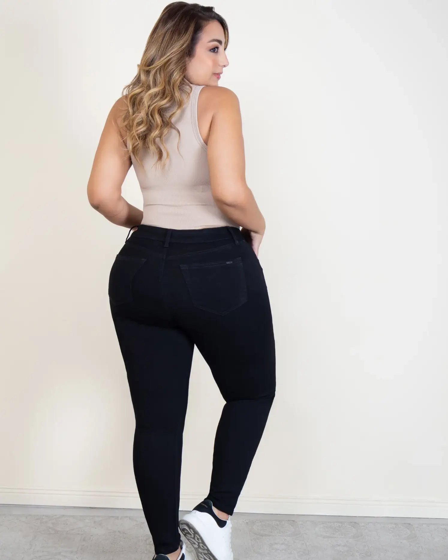 Jean Skinny Tiro Alto Talla única Negro Exclusivo Marca Trucco´s - Image 13