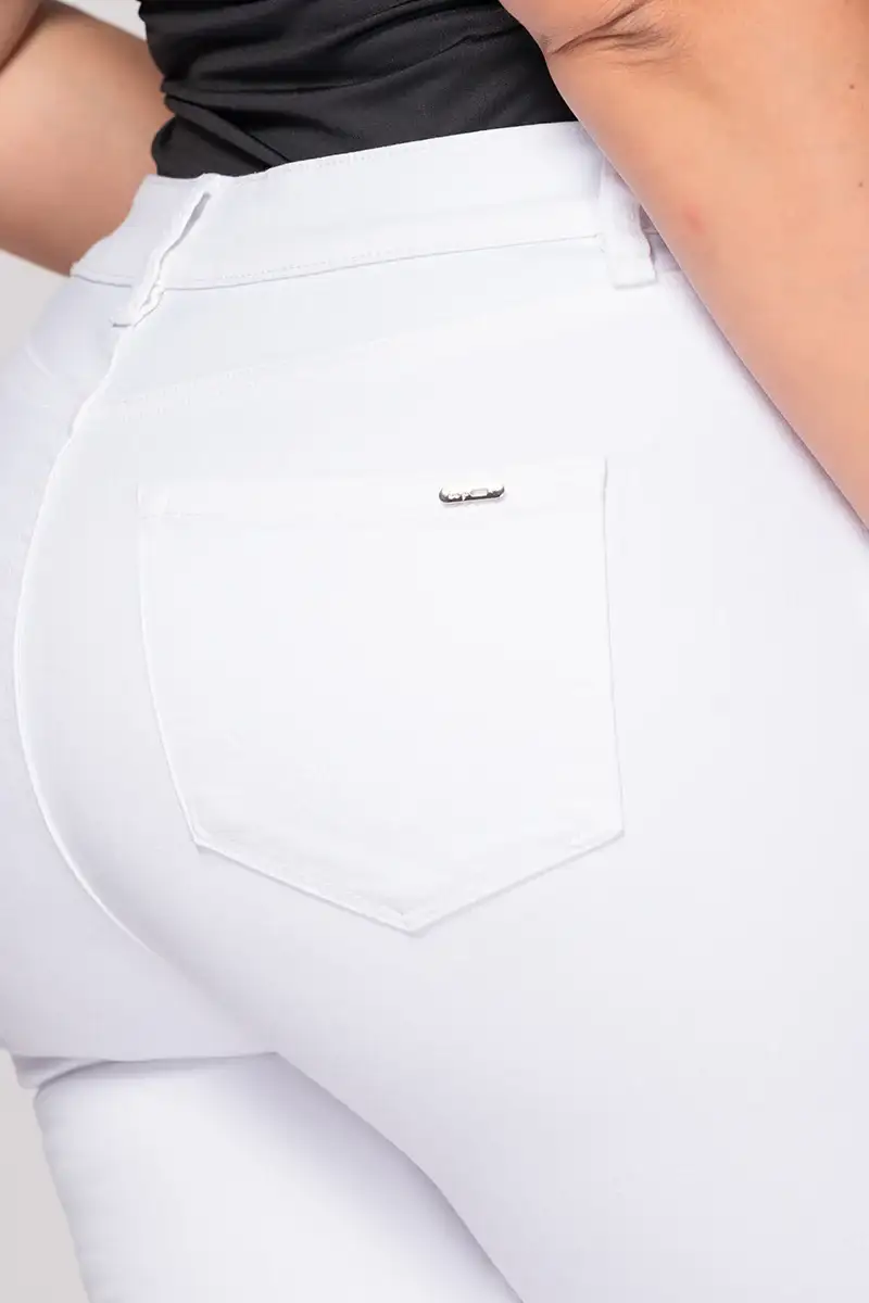 Jean Básico Skinny Tiro Alto Color Blanco Marca Trucco's Plus Size - Image 5