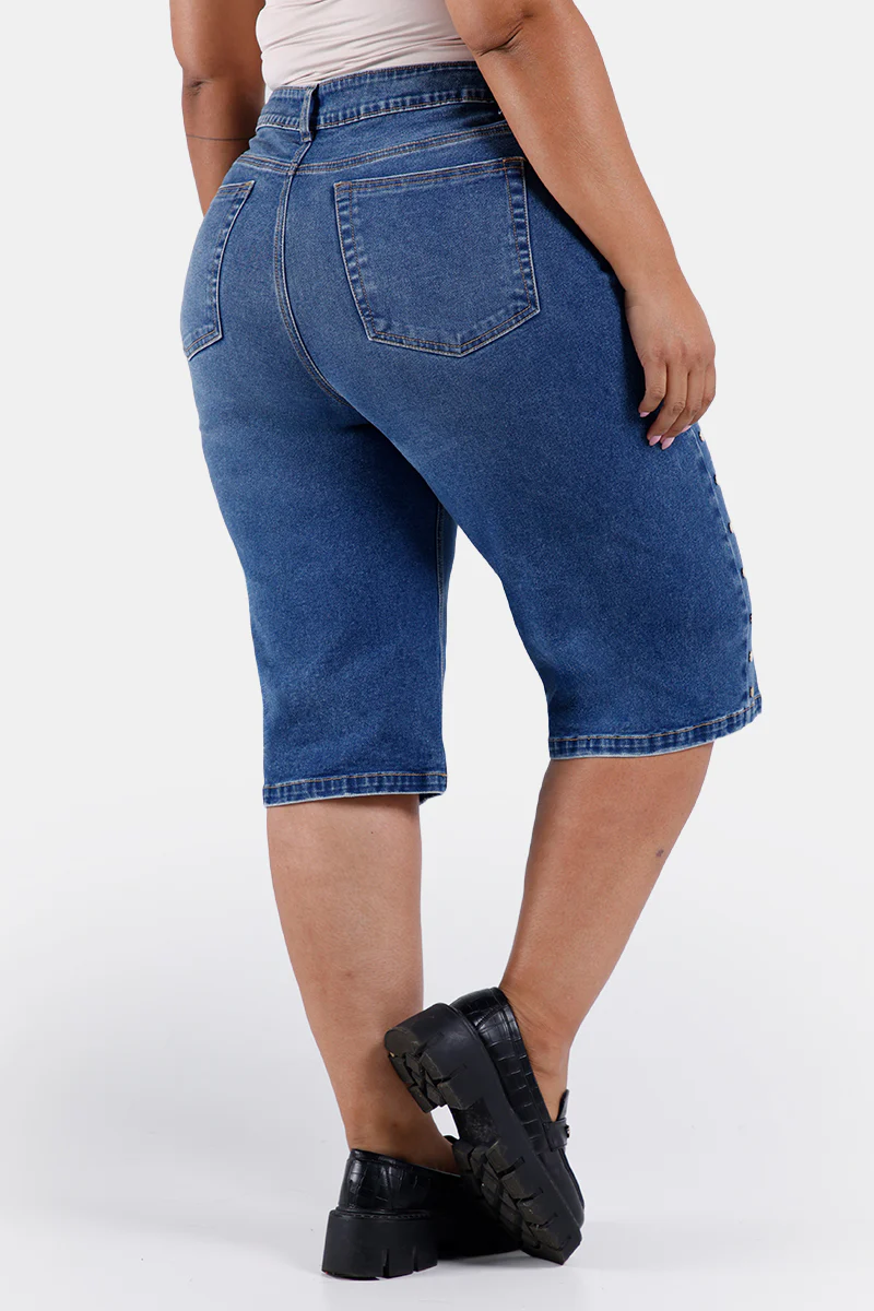 Bermuda Tiro Alto Plus Size en Algodón, Poliester y Elastano Marca Trucco's Plus Size - Image 9