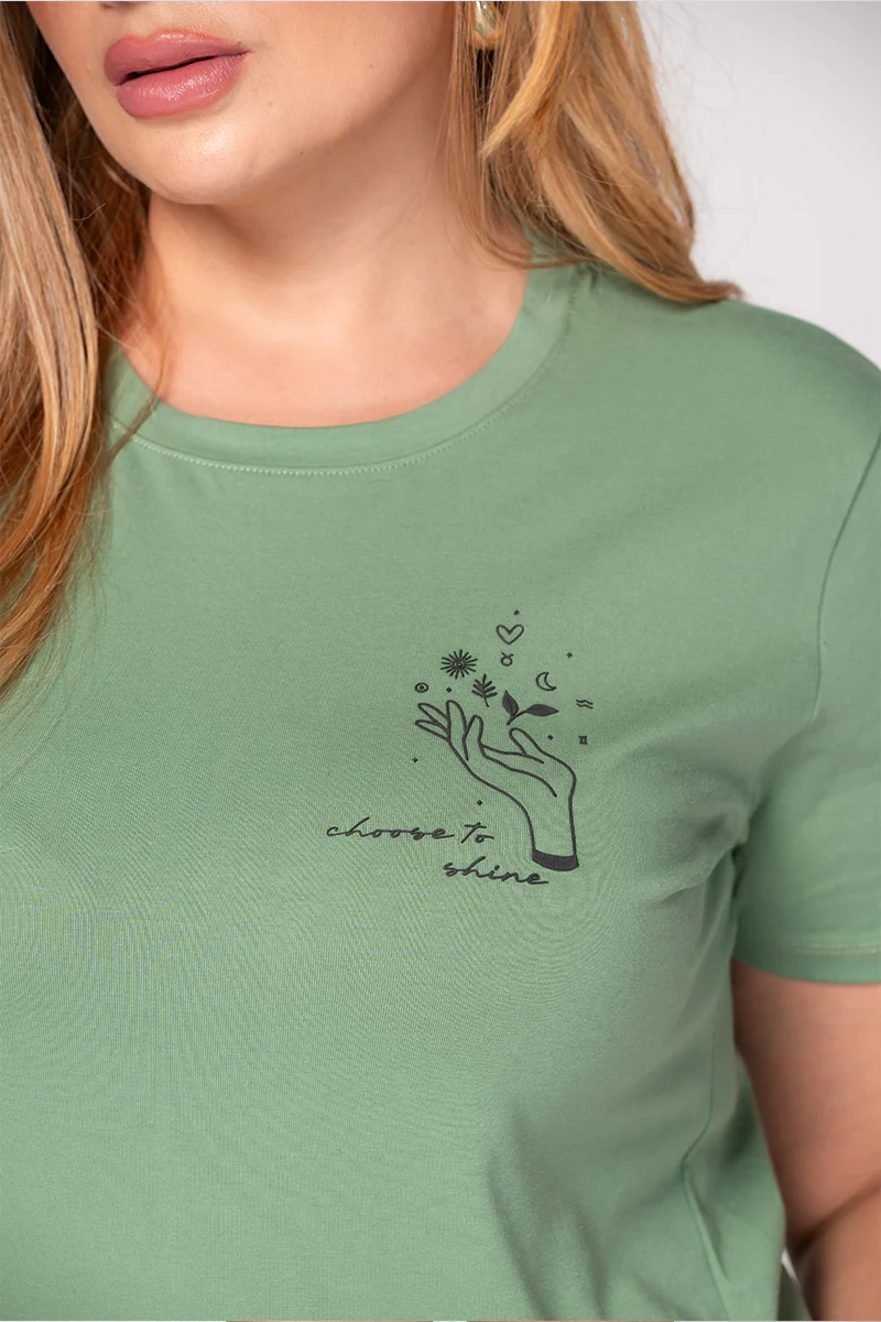 Camiseta Básica con Estampado Punto Corazón Marca Trucco´s Plus Size - Image 10