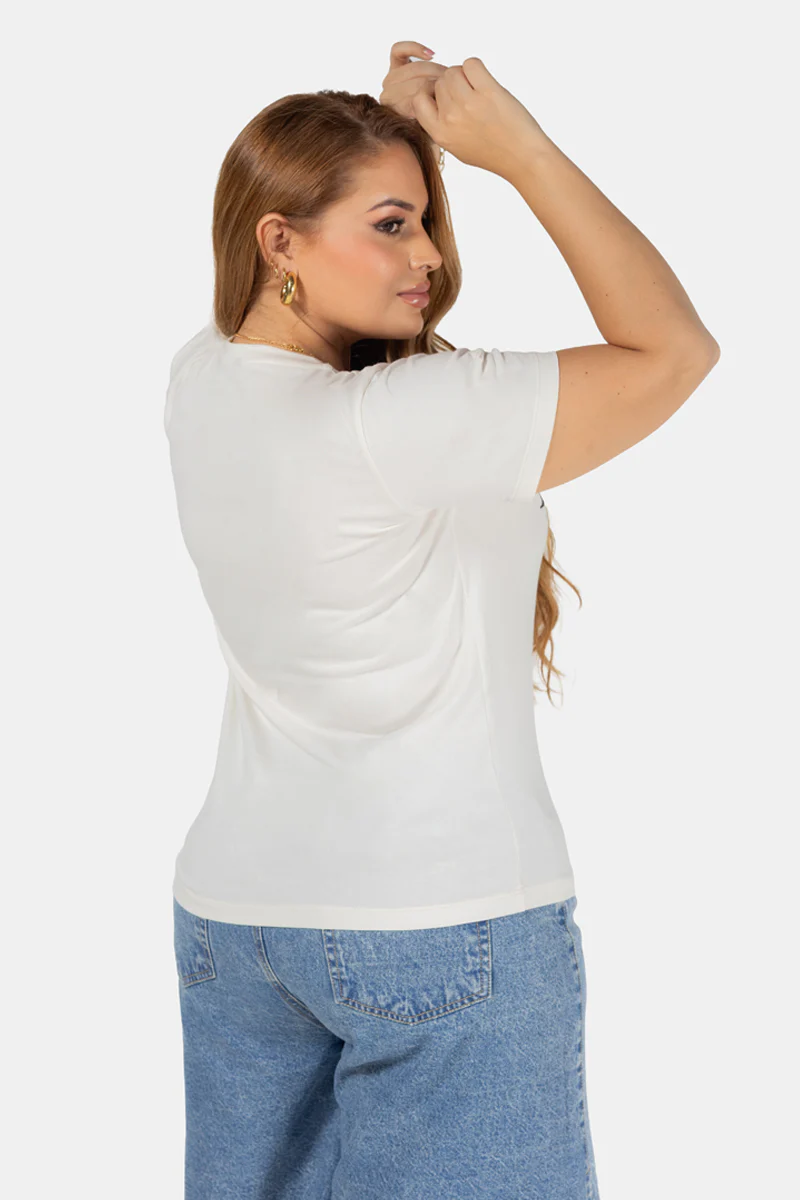 Camiseta Básica con Estampado Frontal Marca Trucco´s Plus Size - Image 7