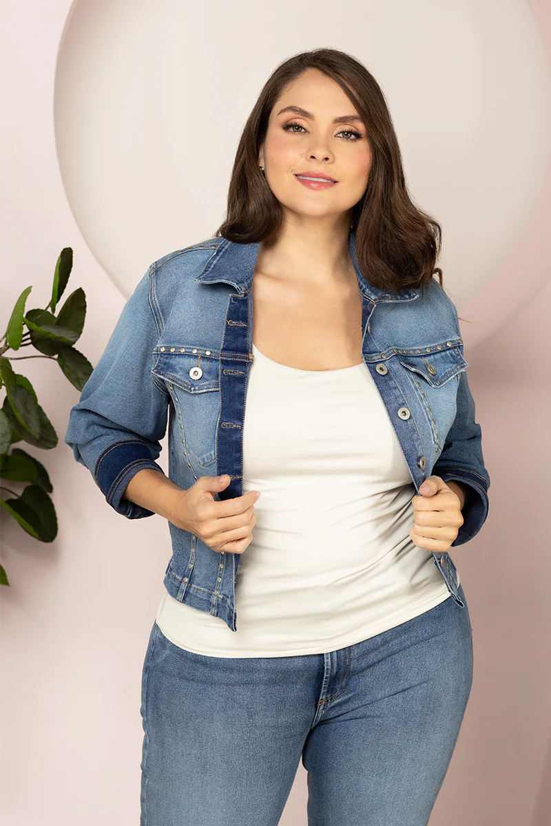 Chaqueta Clásica de Corte Slim en Tejido Premium Marca Trucco´s - Image 2