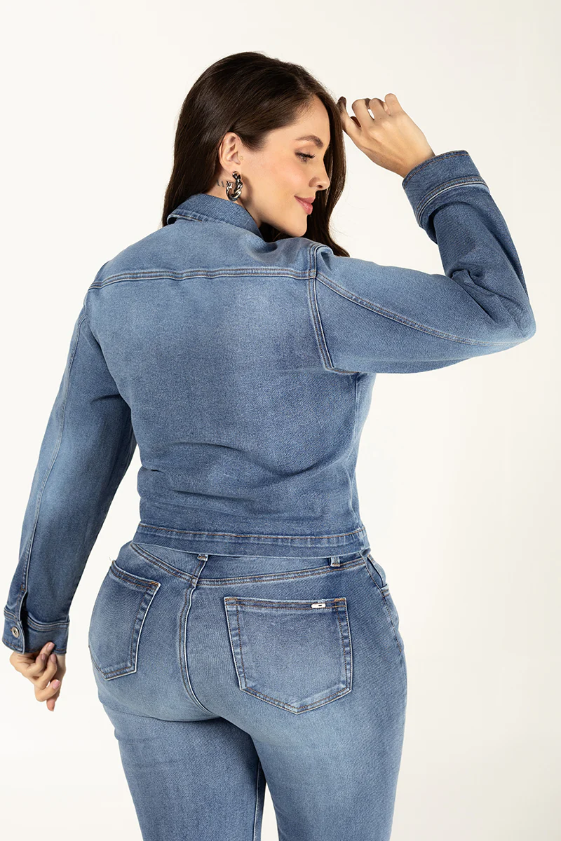 Chaqueta Clásica de Corte Slim en Tejido Premium Marca Trucco´s - Image 6