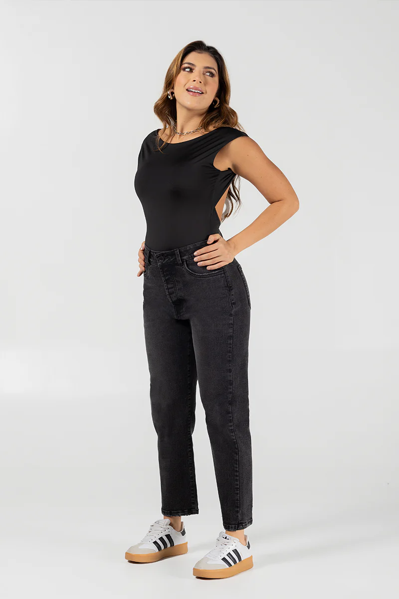 Jean Mom Fit Tiro Alto Vintage Marca Trucco´s