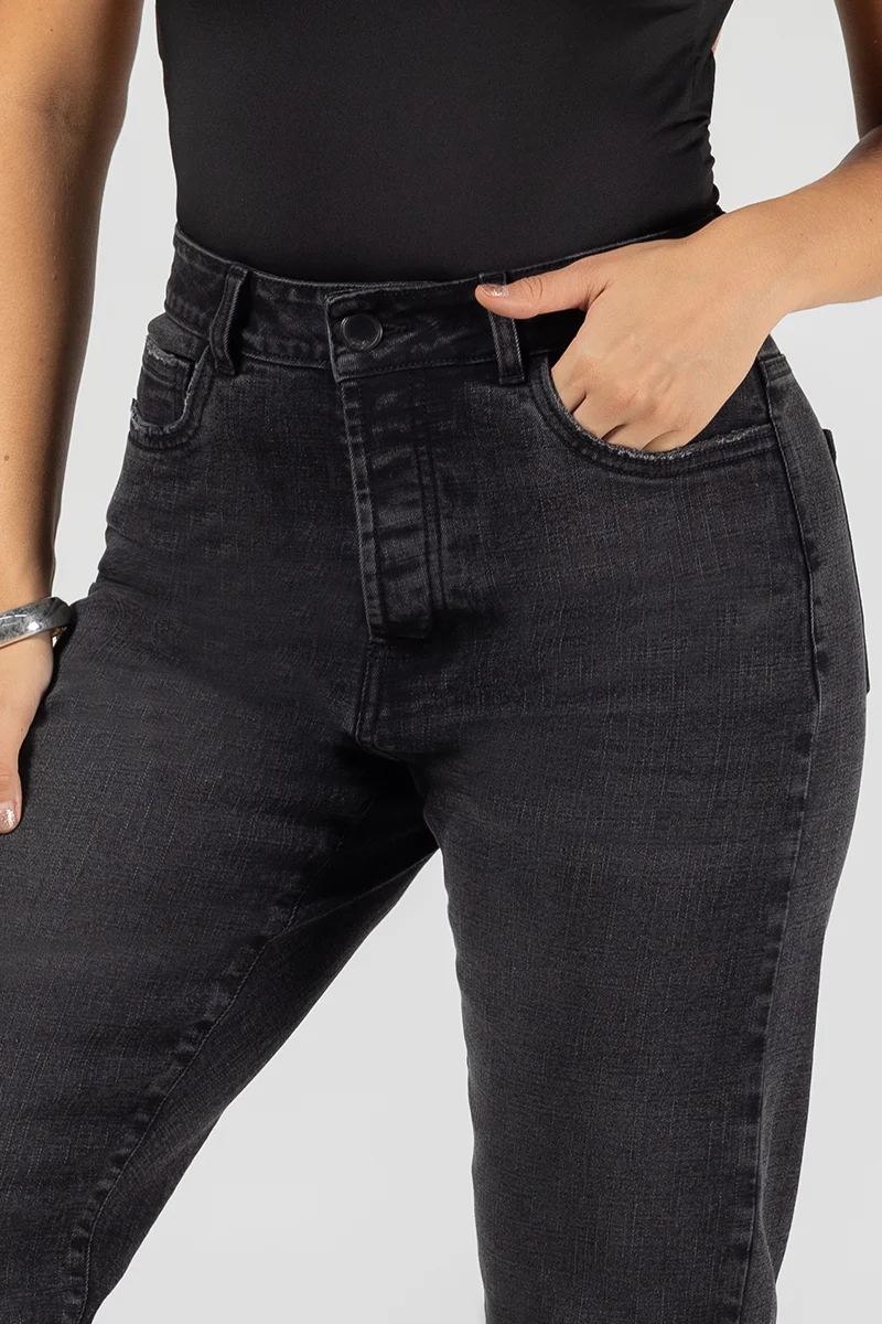 Jean Mom Fit Tiro Alto Vintage Marca Trucco´s - Image 6
