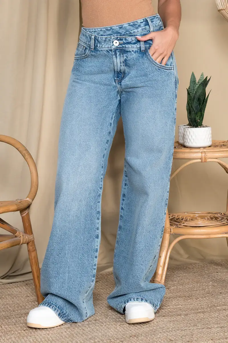 Jean Wide Leg Tiro Alto Pretina Asimétrica Marca Trucco´s - Image 4