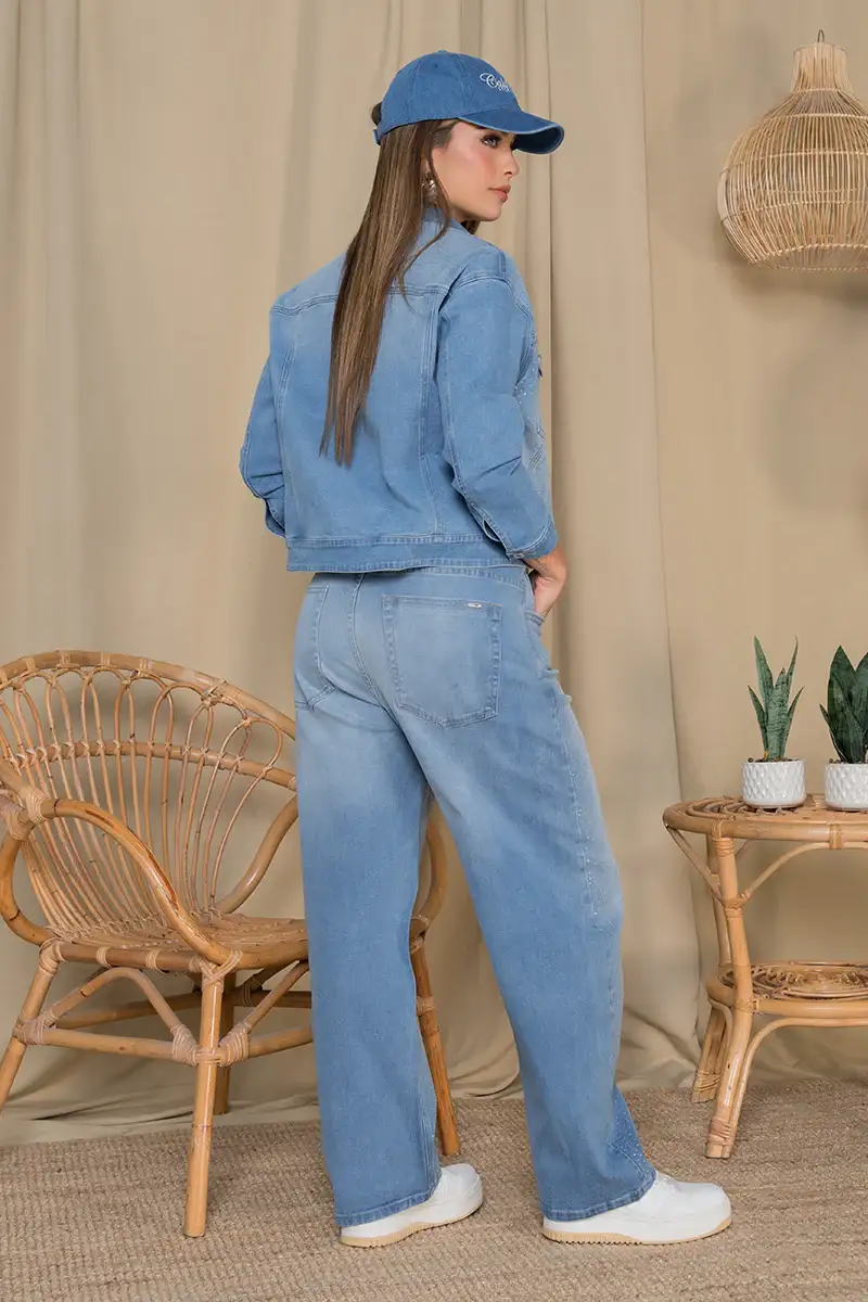 Jean Barrel Tiro Alto Con Brillos Marca Truccos - Image 4