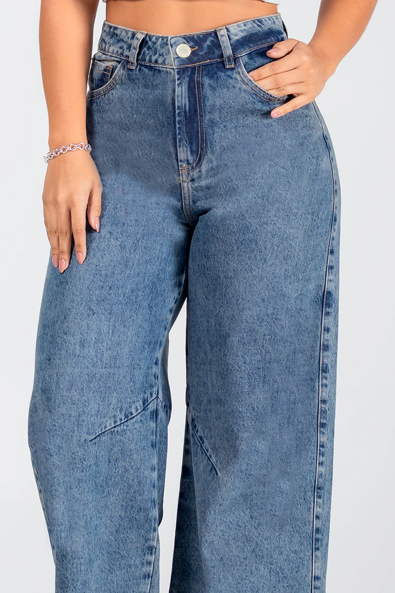 Jean Barrel Azul Medio Marca Trucco's